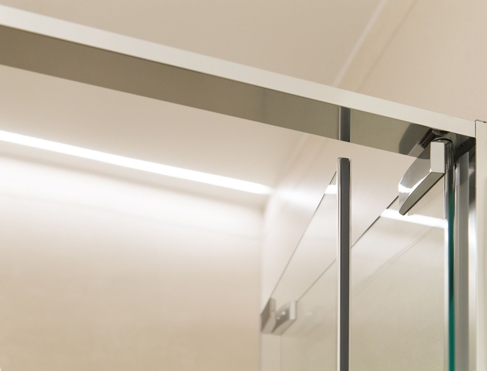 Bad Umbau neue Dusche Zoom Aktuell BadeWelten